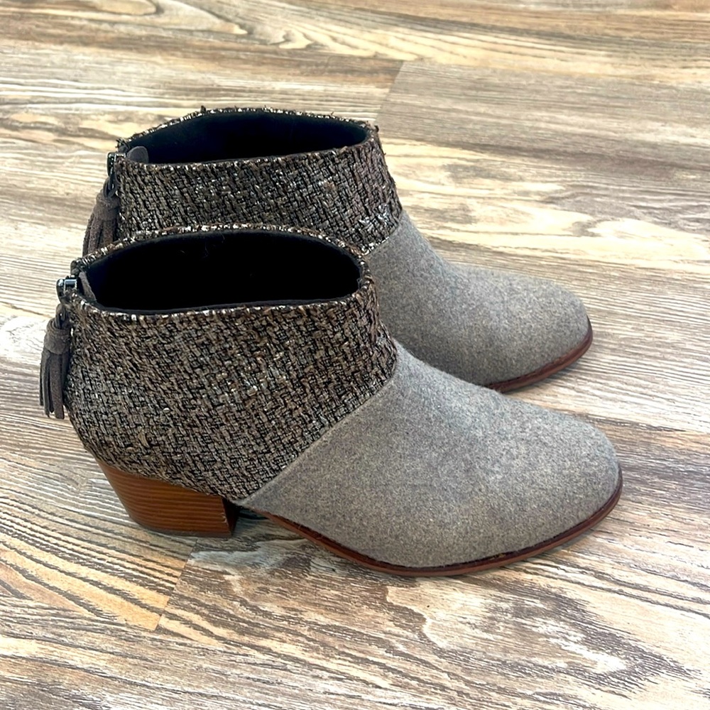 Toms Metallic Tassel Booty